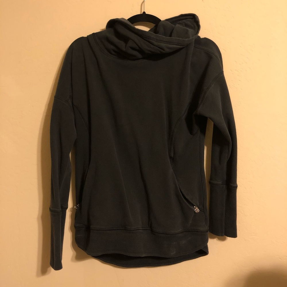 Black women’s lulu hoodie